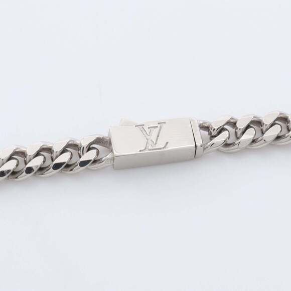 LOUIS VUITTON Silver Monogram Necklace